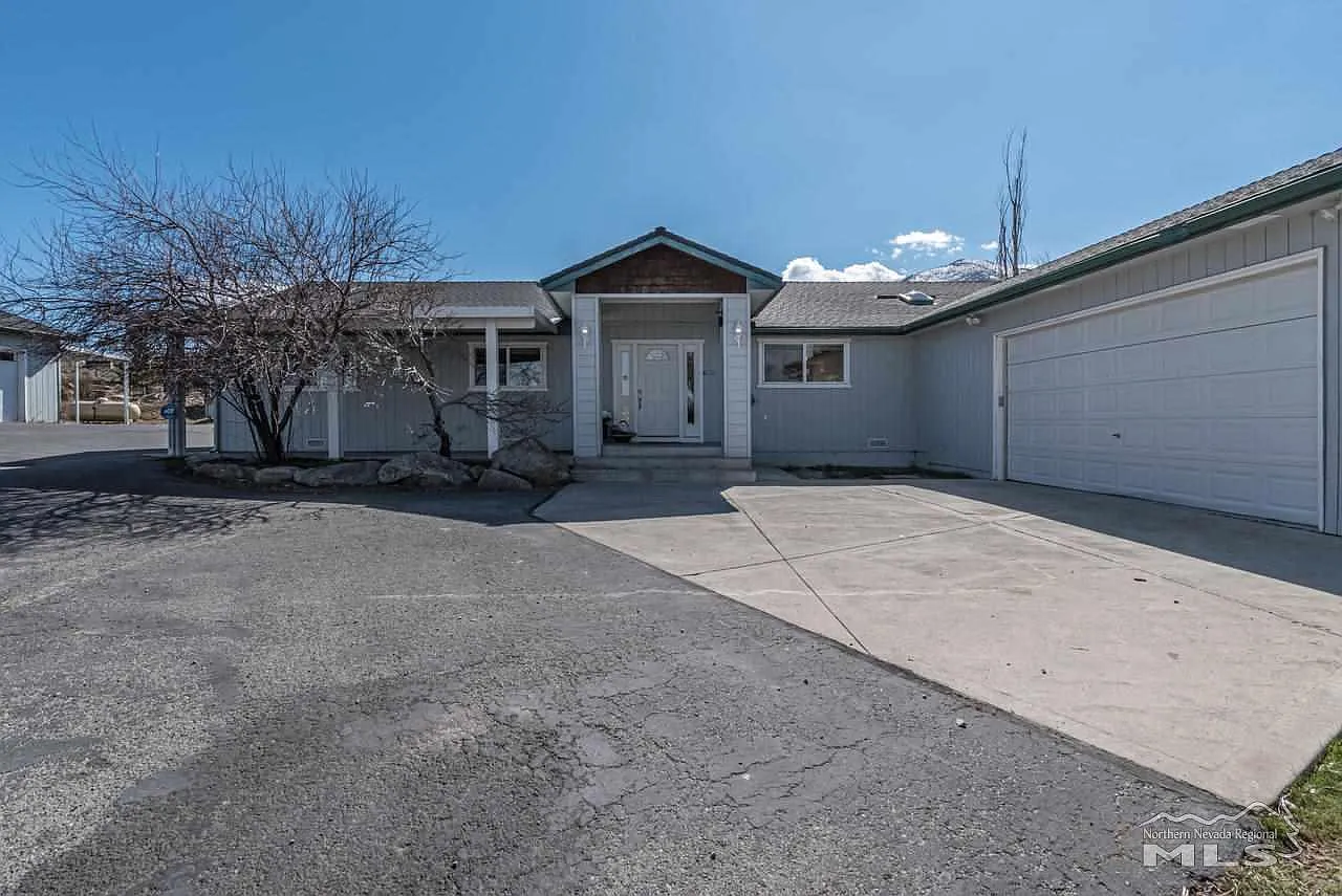 10100 N Virginia St photo 1