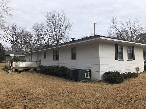 2nd image of 211 Windsor Dr