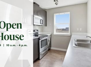 217 Lake St #1453260, Red Deer County, AB T4E1B9