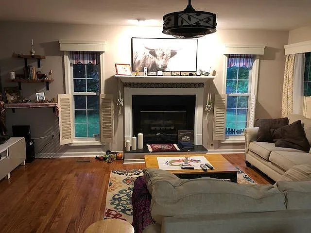 14 Meade Ct — Photo 2