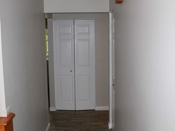 3rd image of 56931 Meadowood Dr