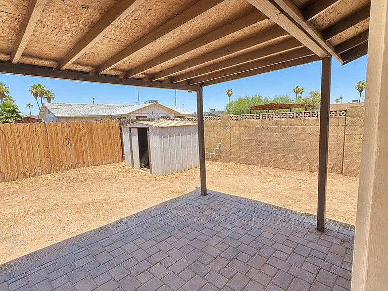 1818 W Portobello Ave — Photo 19