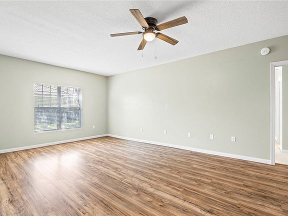 5th image of 5095 Fairways Cir #I05