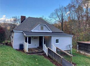 54 Tipton Dr, Canton, NC 28716