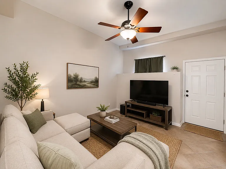 329 George St #BASEMENT — Photo 1