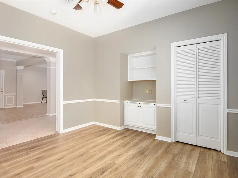 15118 Greenleaf Ln — Photo 12