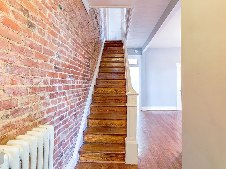 742 Harvard St NW — Photo 35