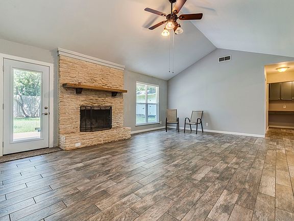 5th image of 13201 Fawn Valley Dr
