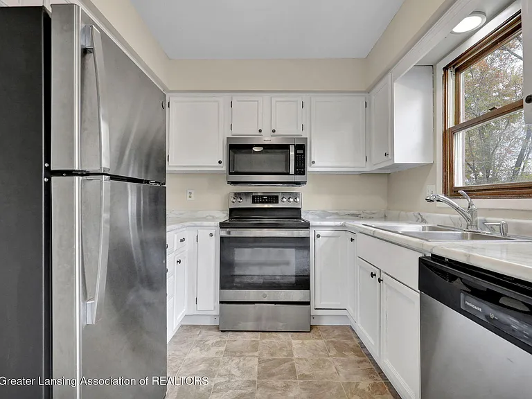 6125 Kenbrook Rd — Photo 16