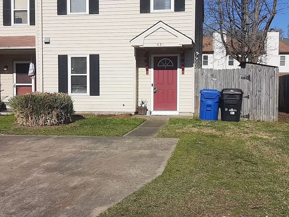 1st image of 621 Aubrey Dr