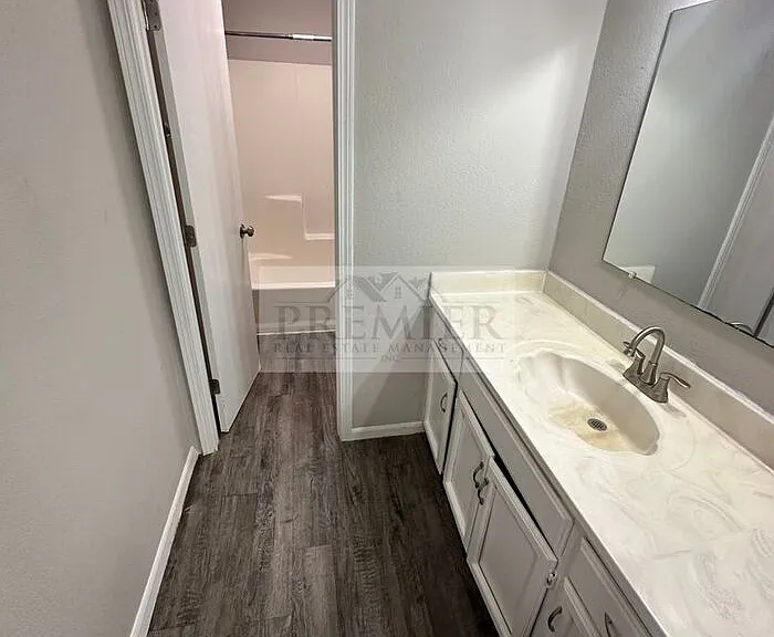 3562 NE Independence Ave — Photo 11
