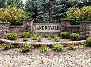 1980 E Swan Lake Cir, Kent, OH 44240