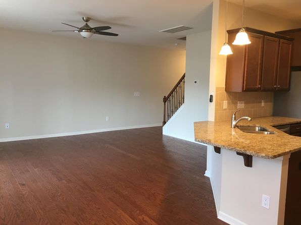134 Zante Currant Rd
