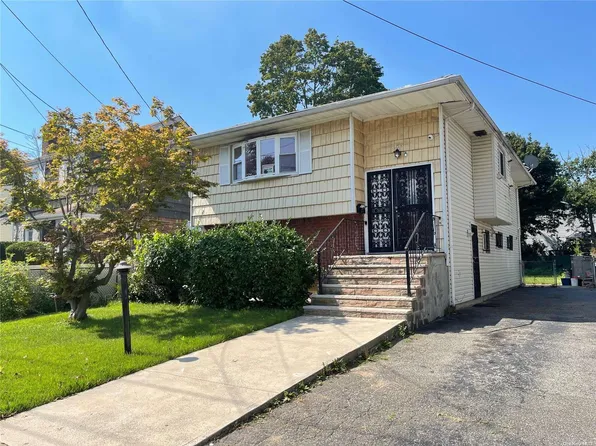 (undisclosed Address), Hempstead, NY 11550