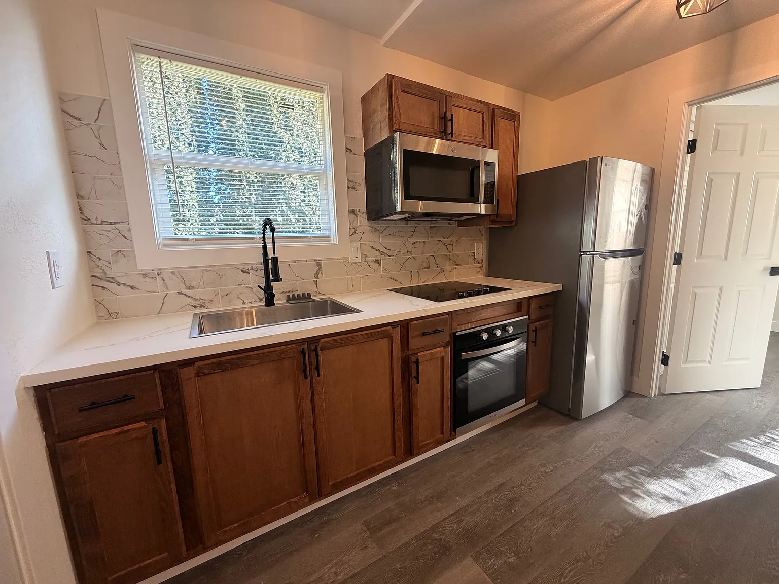 1 bed, 800 sqft, $1,450 — Photo 1