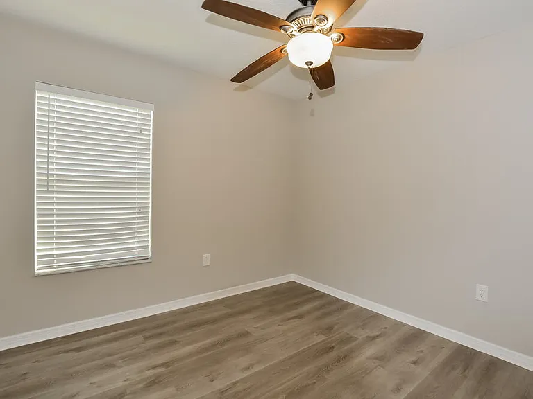 1574 Brandywine Dr — Photo 10