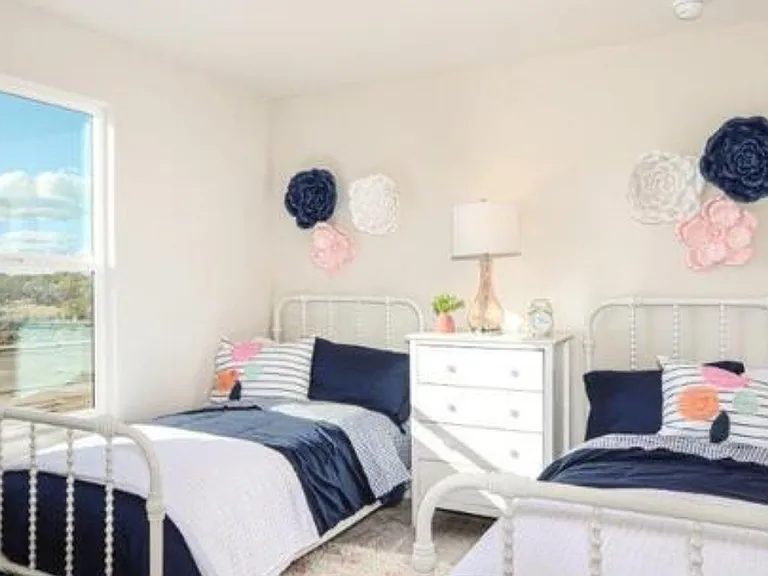 2440 Tapatio Dr — Photo 16