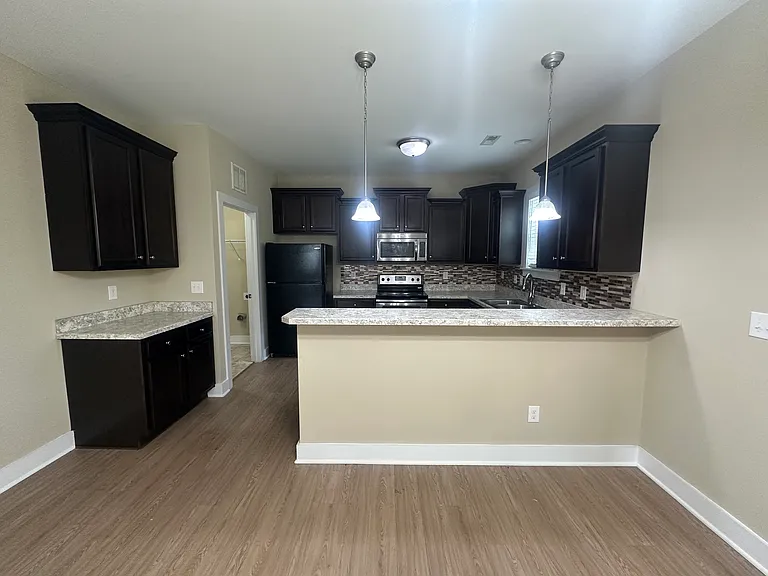 71 Wood Green Dr — Photo 7
