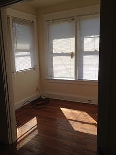 3rd image of 3044 Woodburn Ave APT 3