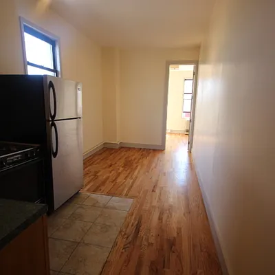 Rented by Nooklyn NYC LLC | media 25