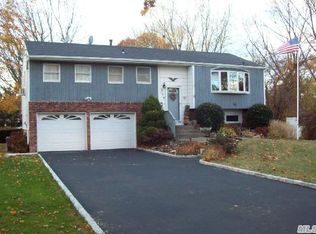 359 Town Line Rd, East Northport, NY 11731