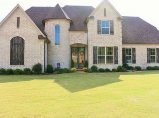 1749 Marcia Louise Dr, Southaven, MS 38672