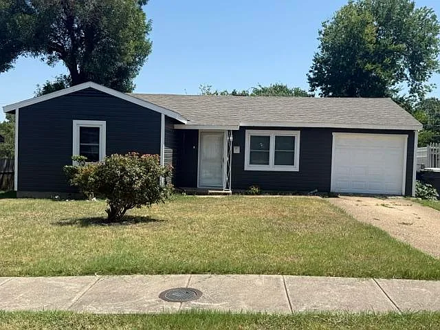 2374 Talco Dr. — Photo 2