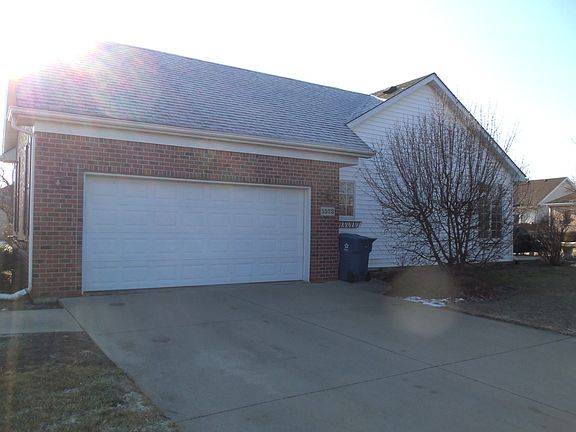 3rd image of 1573 Sprucewood Ct