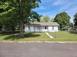 2747 W Jean St, Springfield, MO 65803