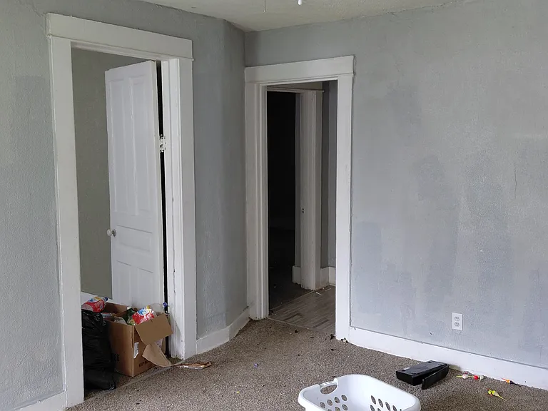 225 W Gracelawn Ave — Photo 10