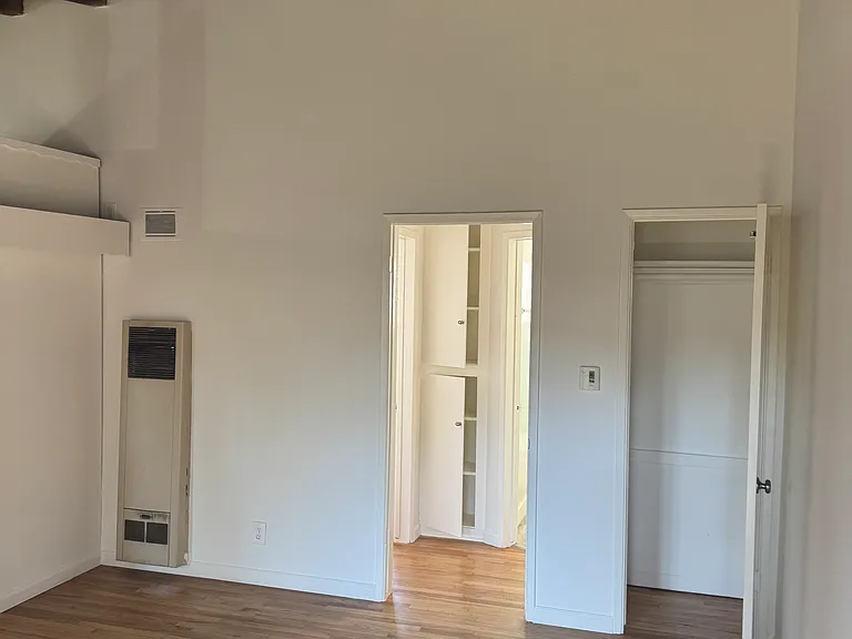 3117 Colorado Ave #E1 — Photo 2