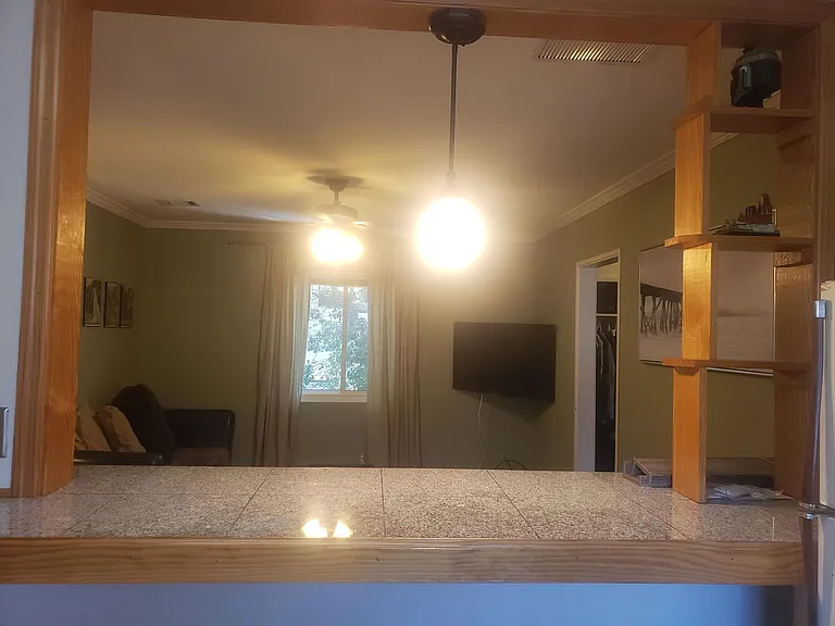 1025 Greenwood Ave NE — Photo 10