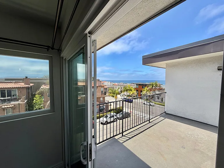 1100 Monterey Blvd — Photo 5