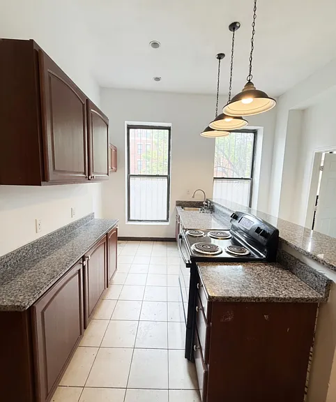 669 Massachusetts Ave #1 — Photo 1