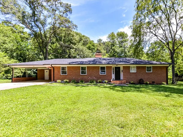 240 Cedar Ln, Mount Holly, NC 28120