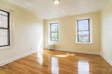 Rented by Hillel Realty Group