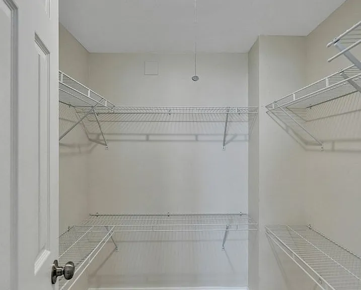 4222 Inverrary Blvd — Photo 44