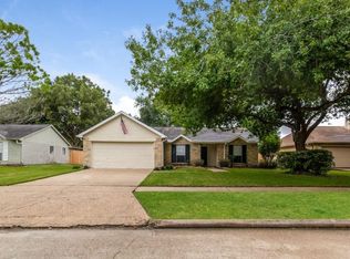 2615 Northern Dr, League City, TX 77573