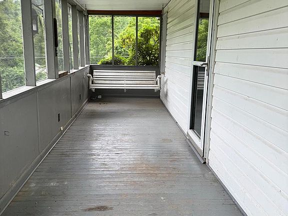 2nd image of 373 Strodes Run Rd