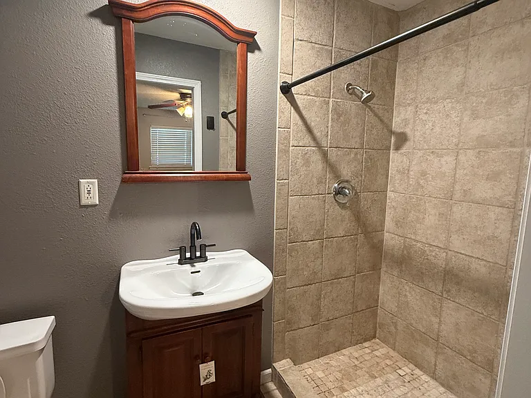 109 Anita Dr — Photo 10