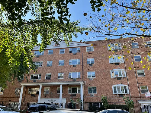 5920 N Kenmore Ave #207 Photo 1
