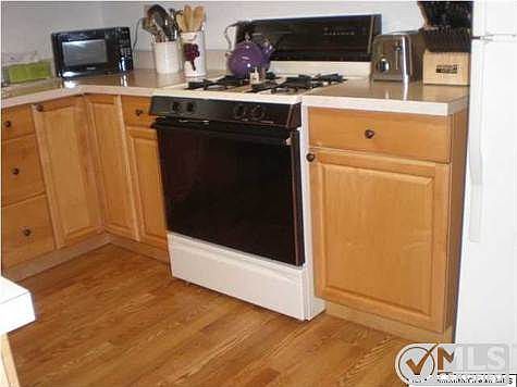4th image of 147 Torrey Pines Dr