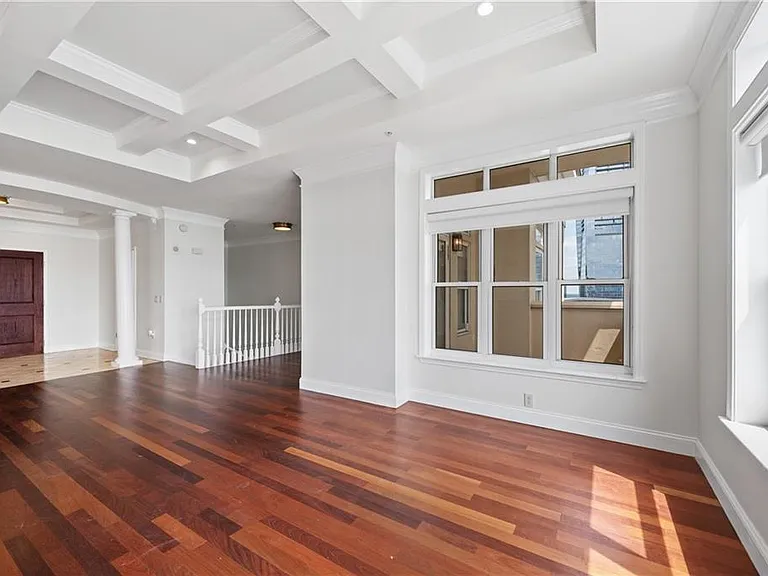3334 Peachtree Rd NE #1902 — Photo 13