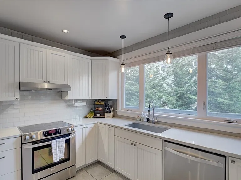 10104 NE 189th St #A — Photo 5