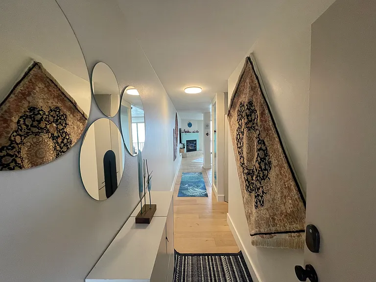5015 Santa Cruz Ave #303 — Photo 16