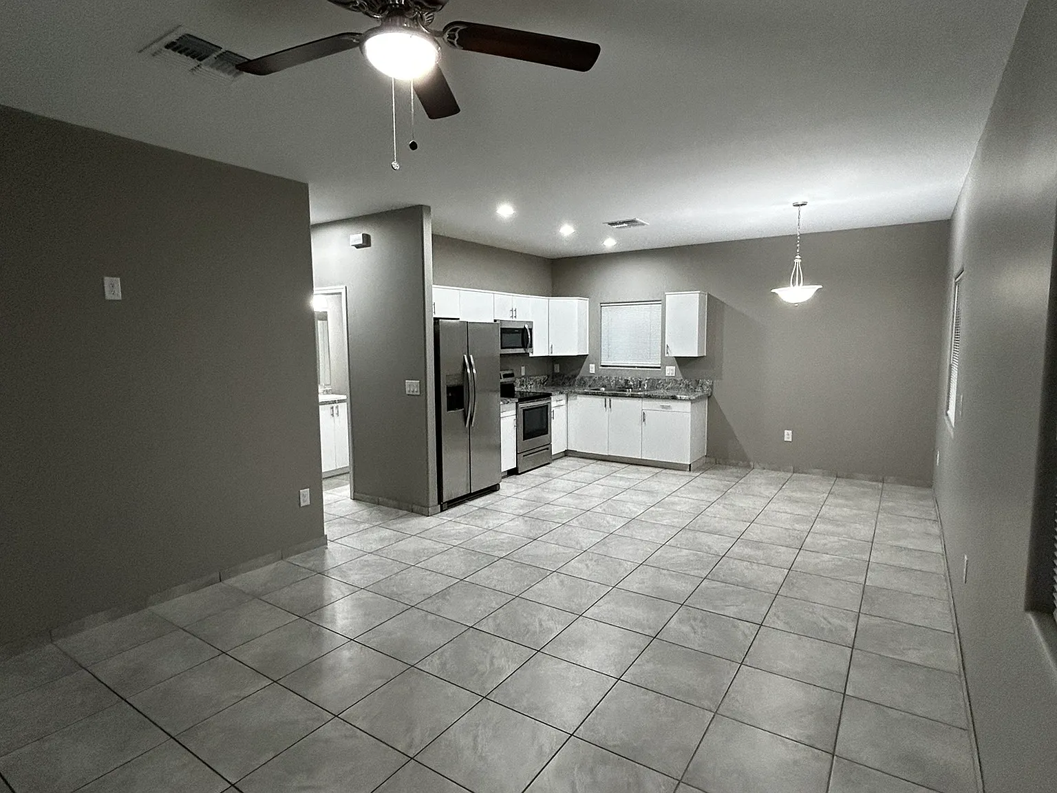 Clean & Affordable 2 Bed, 1 Bath Rental — Photo 1