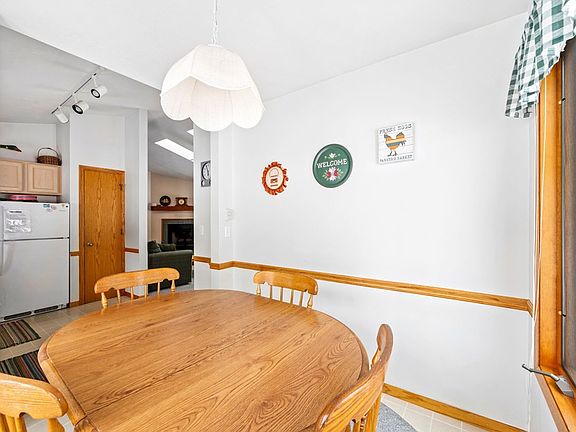 5th image of 11060 Beach Rd #1