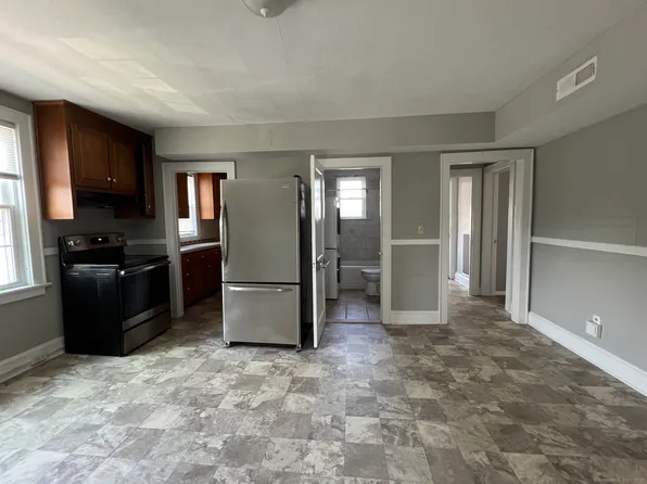 861 Farmington Ave #2, Berlin, CT 06037