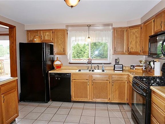 5th image of 513 John Edward Ln