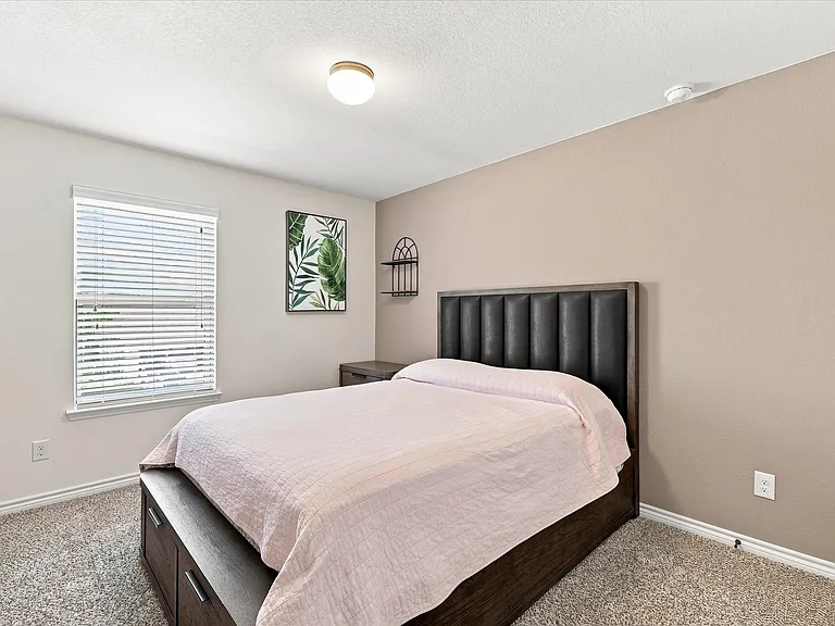 2613 Wayne Ave — Photo 15
